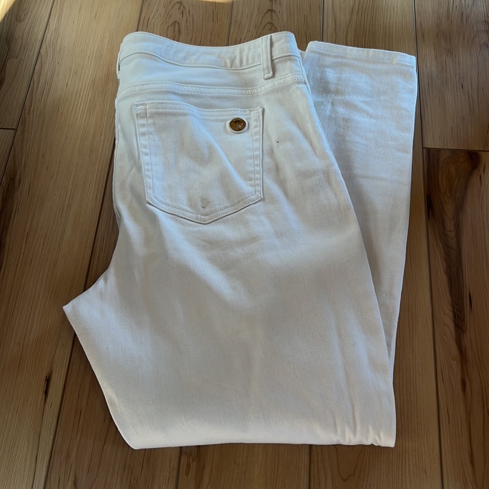 Worn Once, Super Soft With Stretch - image 2